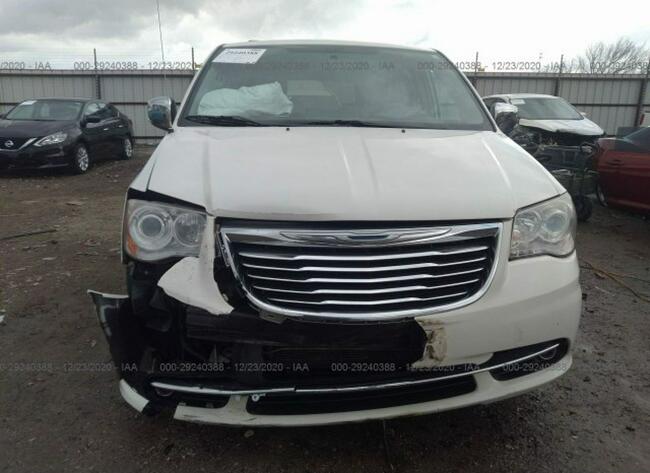 Chrysler Town & Country 2012, 3.6L, uszkodzony przód