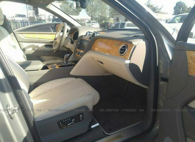 Bentley Bentayga 2018, 6.0L, 4x4, po kradzieży
