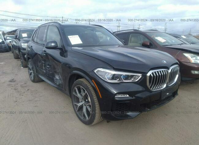 BMW X5 2019, 3.0L, 4x4, uszkodzony bok