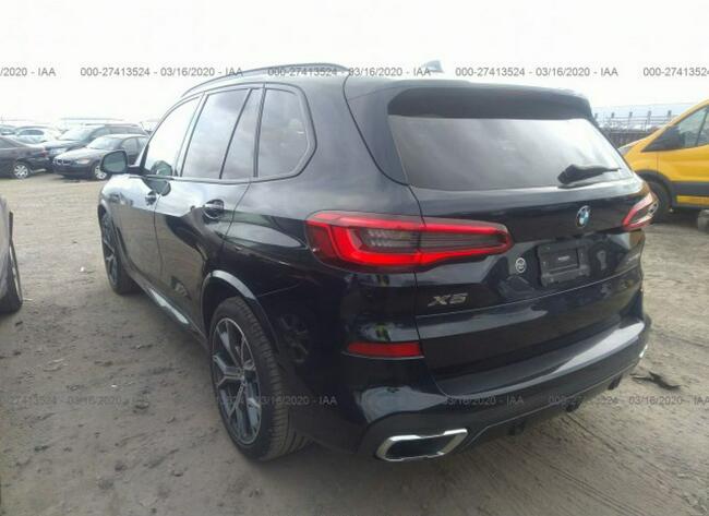 BMW X5 2019, 3.0L, 4x4, uszkodzony bok