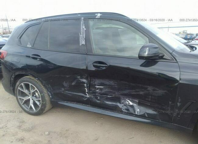 BMW X5 2019, 3.0L, 4x4, uszkodzony bok