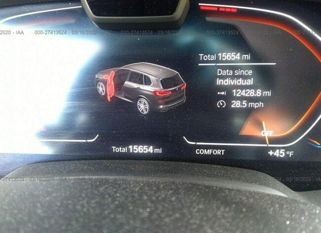 BMW X5 2019, 3.0L, 4x4, uszkodzony bok