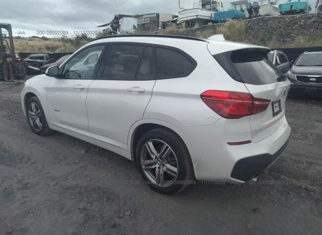 BMW X1 2018, 2.0L, uszkodzony bok