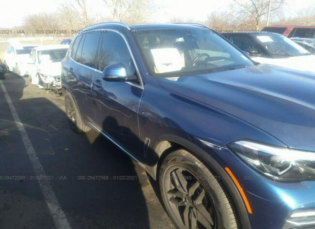 BMW X5 2020, 3.0L, 4x4, porysowany lakier