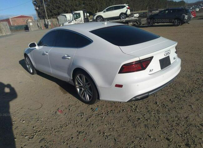 Audi A7 2016, 3.0L, 4x4, uszkodzony bok