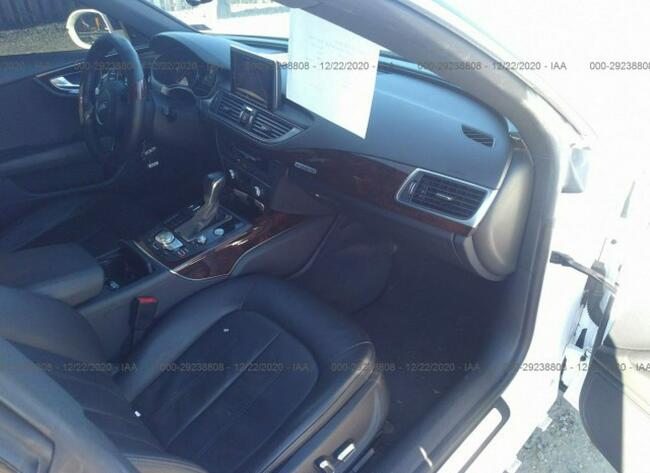 Audi A7 2016, 3.0L, 4x4, uszkodzony bok