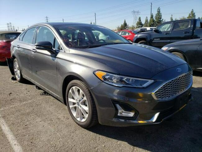 Ford Mondeo 2020, 2.0L, Titanium, uszkodzony tył