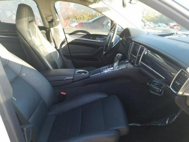 Porsche Panamera 2014, 3.0L, hybryda, porysowany lakier