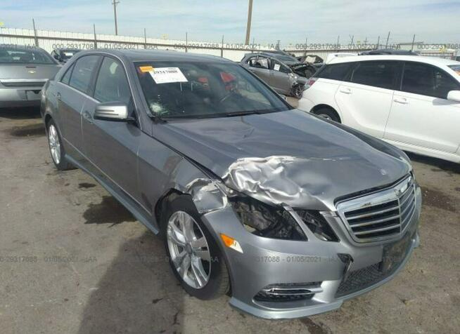 Mercedes E 400 2013, 3.5L, uszkodzony przód