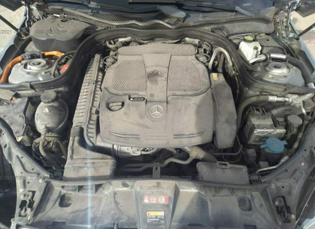 Mercedes E 400 2013, 3.5L, uszkodzony przód