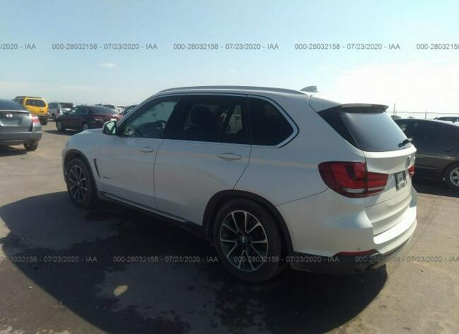 BMW X5 2014, 3.0L, 4x4, po gradobiciu
