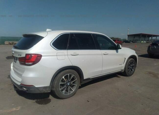 BMW X5 2014, 3.0L, 4x4, po gradobiciu