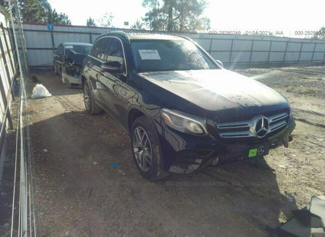 Mercedes GLC 300 2017, 2.0L, uszkodzony przód