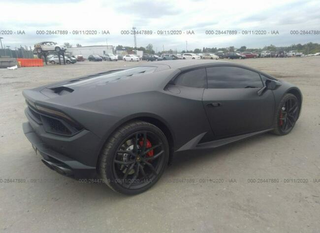 Lamborghini Huracan 2019, 5.2L, RWD, uszkodzony bok