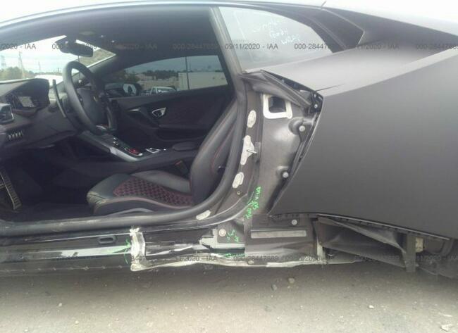 Lamborghini Huracan 2019, 5.2L, RWD, uszkodzony bok