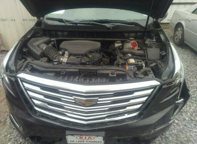 Cadillac XT5 2018, 3.6L, 4x4, uszkodzony przód