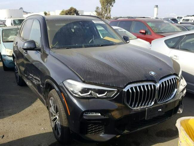 BMW X5 2019, 3.0L, 4x4, uszkodzony bok