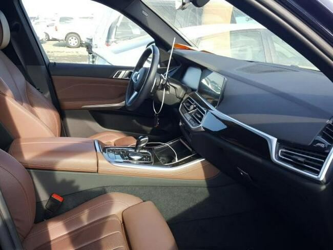 BMW X5 2019, 3.0L, 4x4, uszkodzony bok