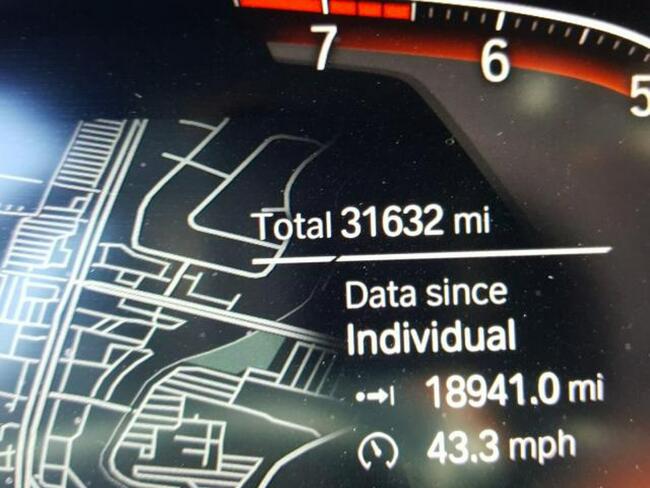 BMW X5 2019, 3.0L, 4x4, uszkodzony bok