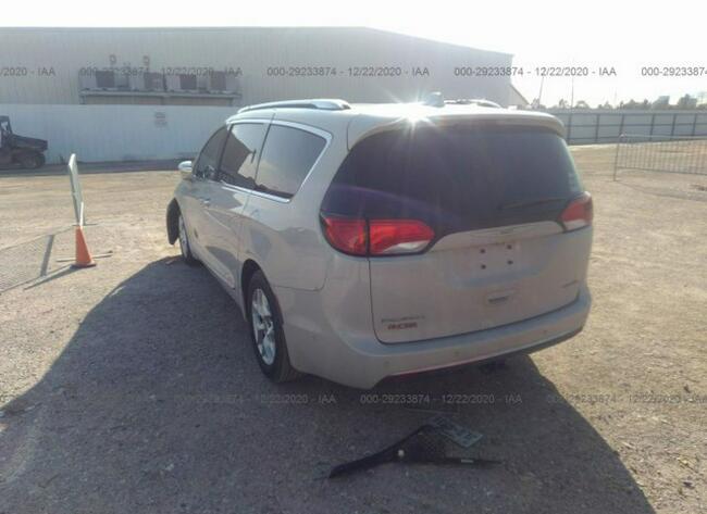 Chrysler Pacifica 2017, 3.6L, uszkodzony przód