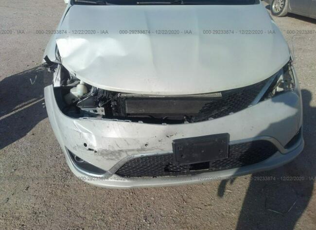 Chrysler Pacifica 2017, 3.6L, uszkodzony przód