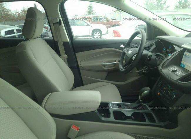 Ford Escape 2018, 1.5L, 4x4, po gradobiciu