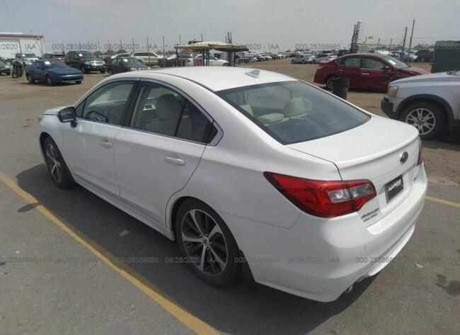 Subaru Legacy 2017, 2.5L, 4x4, po gradobiciu