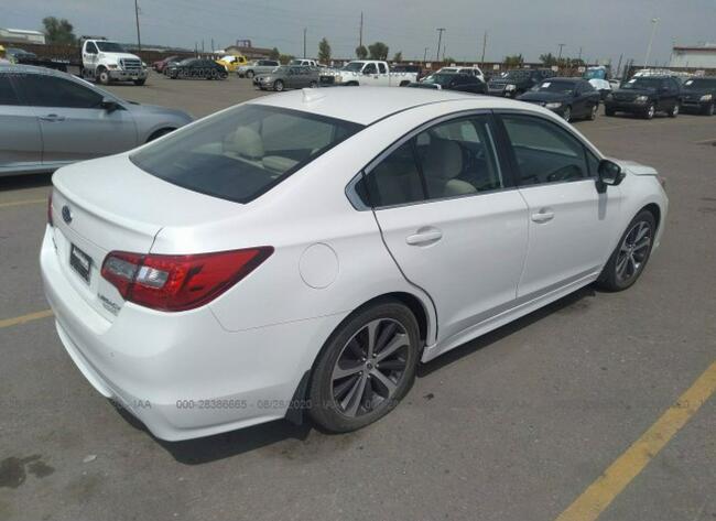 Subaru Legacy 2017, 2.5L, 4x4, po gradobiciu