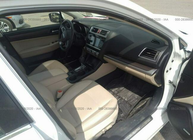 Subaru Legacy 2017, 2.5L, 4x4, po gradobiciu