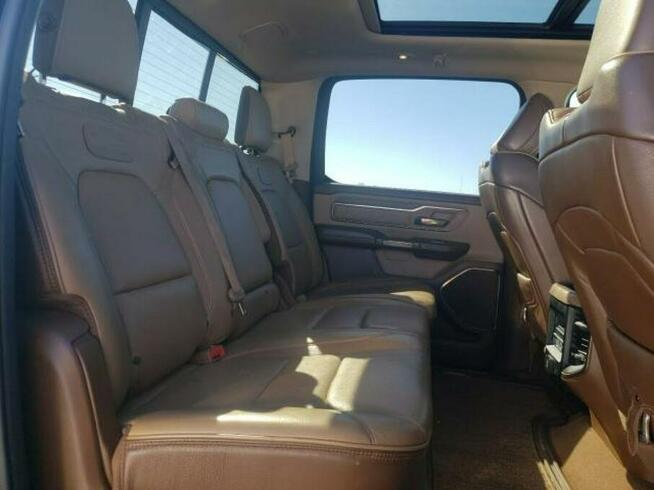 RAM 1500 2019, 5.7L, 4x4, Longhorn, uszkodzony tył