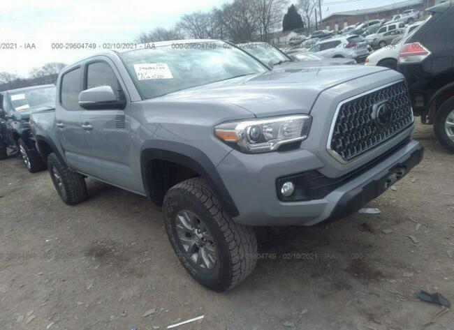 Toyota Tacoma 2018, 3.5L, 4x4, lekko uszkodzony tył