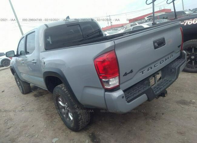 Toyota Tacoma 2018, 3.5L, 4x4, lekko uszkodzony tył