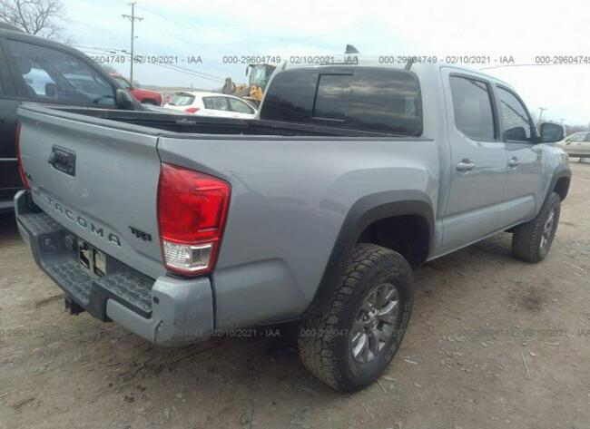 Toyota Tacoma 2018, 3.5L, 4x4, lekko uszkodzony tył