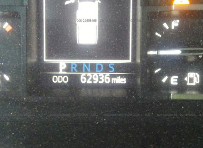 Toyota Tundra 2018, 5.7L, 4x4, uszkodzony tył