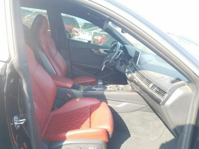 Audi S5 2018, 3.0L, 4x4, uszkodzony bok