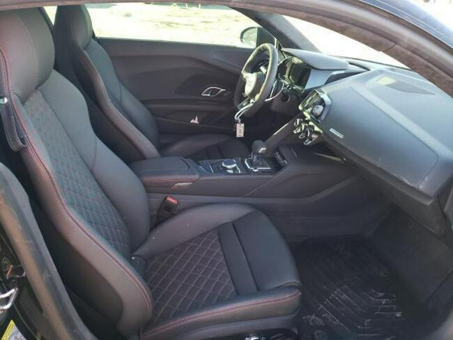 Audi R8 2020, 5.2L, lekkie uszkodzenia