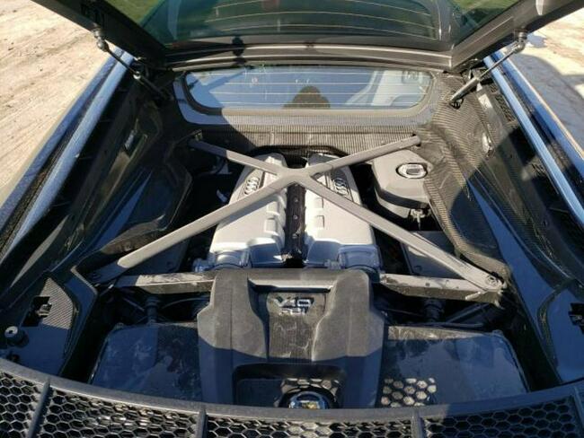 Audi R8 2020, 5.2L, lekkie uszkodzenia