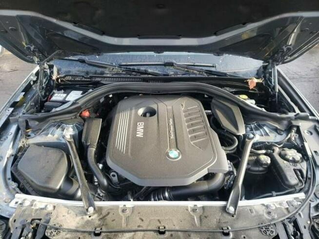 BMW 540 2017, 3.0L, 4x4, uszkodzony bok