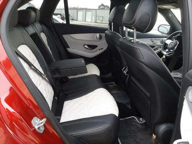 Mercedes GLC 300 2020, 2.0L, 4x4, uszkodzone podwozie