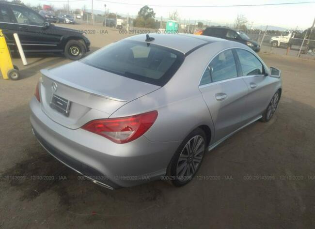 Mercedes CLA 250 2018, 2.0L, uszkodzone podwozie