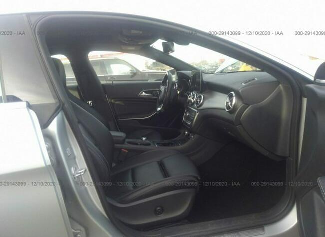 Mercedes CLA 250 2018, 2.0L, uszkodzone podwozie