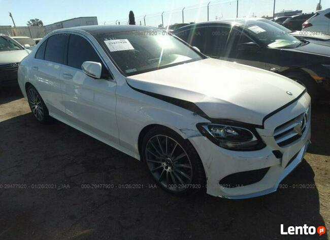 Mercedes C 300 2017, 2.0L, uszkodzony przód