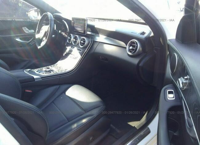 Mercedes C 300 2017, 2.0L, uszkodzony przód