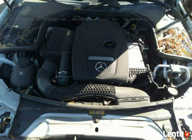 Mercedes C 300 2017, 2.0L, uszkodzony przód