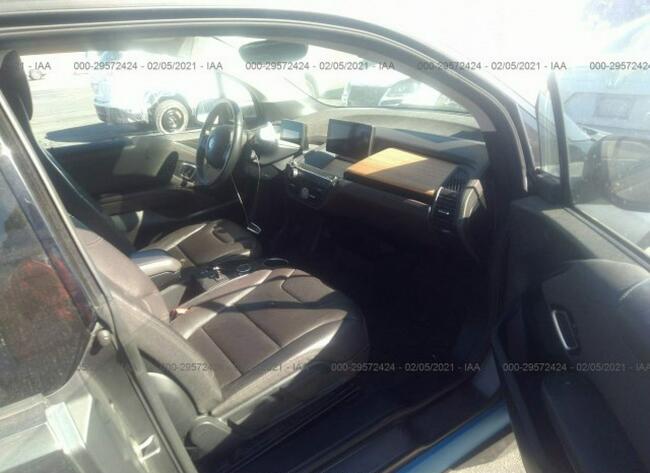 BMW i3 2016, BEV, po kradzieży