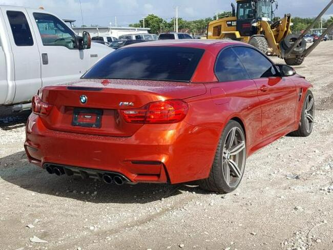 BMW M4 2017, 3.0L, uszkodzony przód
