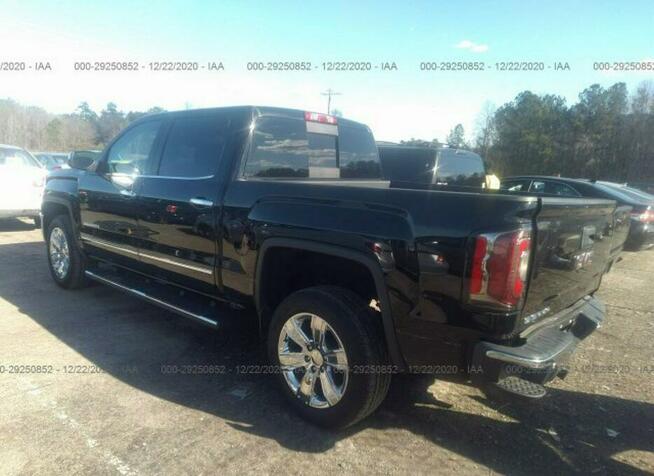 GMC Sierra 2018, 5.3L, 4x4, uszkodzony tył
