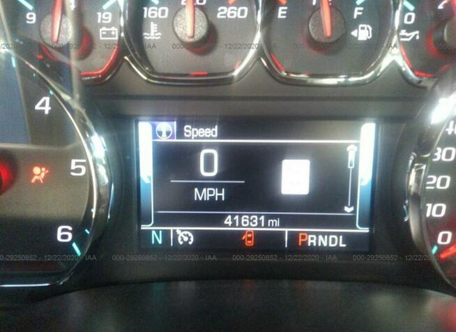 GMC Sierra 2018, 5.3L, 4x4, uszkodzony tył