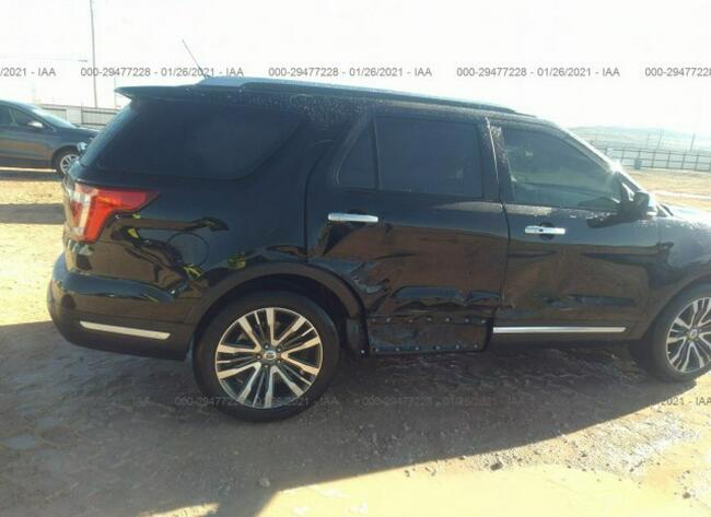 Ford Explorer 2018, 3.5L, 4x4, uszkodzony bok