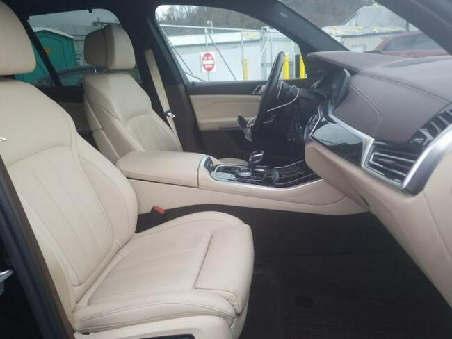 BMW X5 2019, 3.0L, 4x4, uszkodzony bok